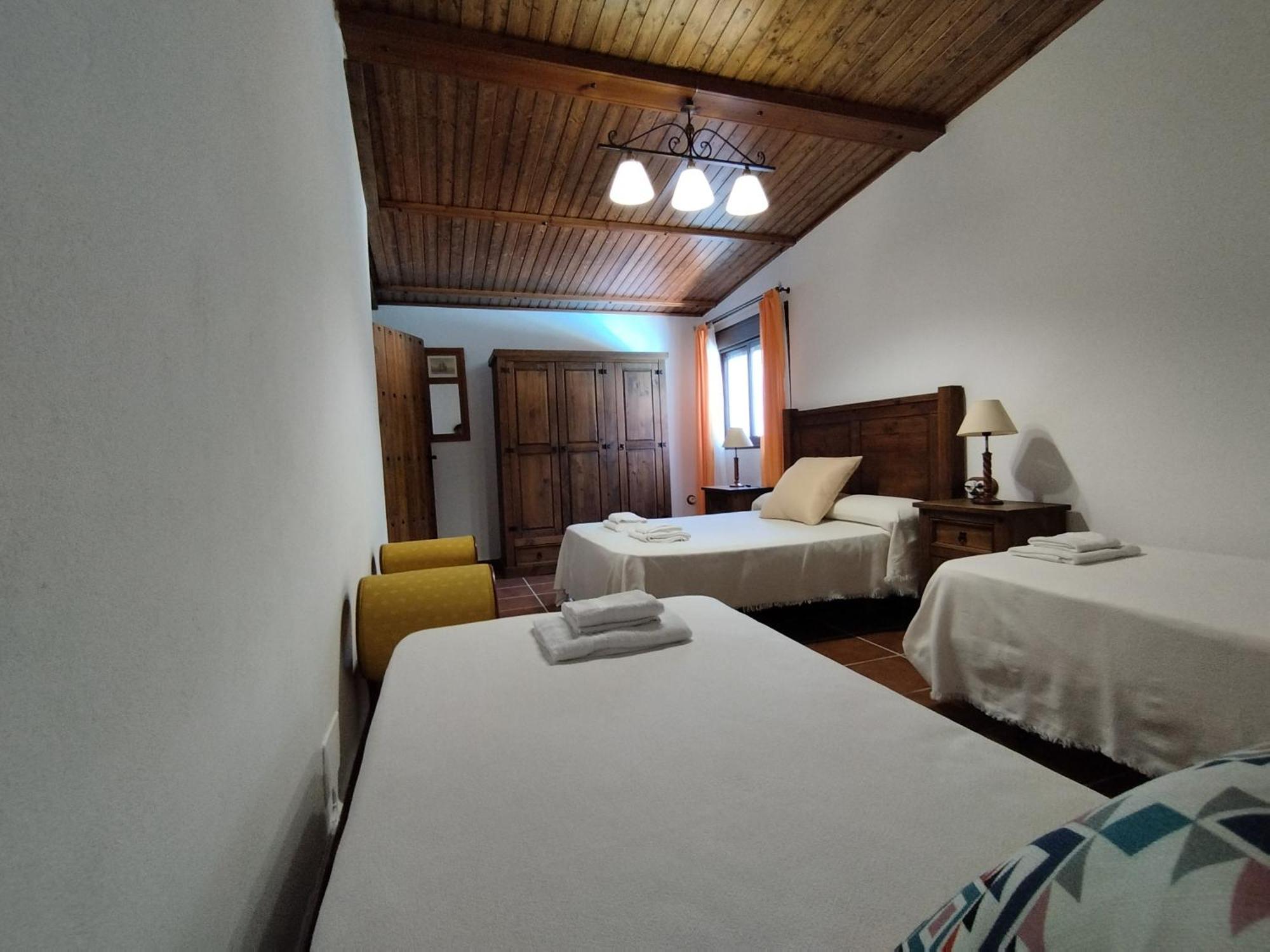 Vivienda Rural Los Madronos Malcocinado  Екстер'єр фото